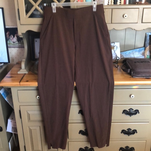 Athleta women’s brown pants size 12/T. four pocket like new condition - Picture 1 of 5
